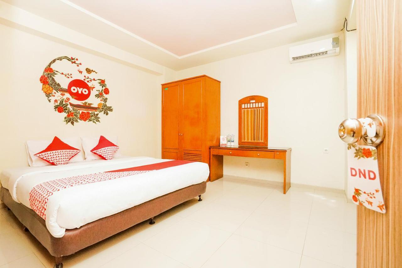 Reddoorz @ Panglima Sudirman Hotel Сурабая Екстериор снимка